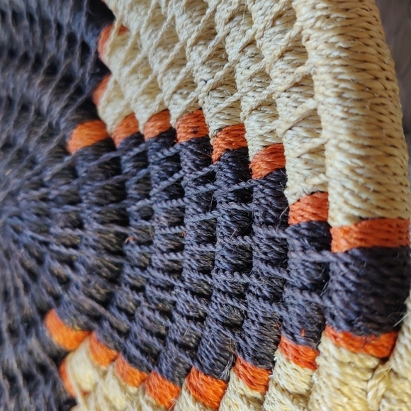 Handwoven Woven Wicker Rustic Rolled African Flower Design Serving Basket - Picture 5 of 9